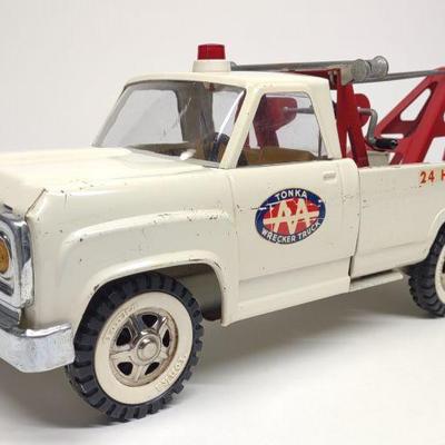 1960s Tonka AA Wrecker Tow Truck