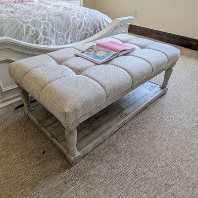 Ashley Furniture Shawnalore ottoman bench coffee table