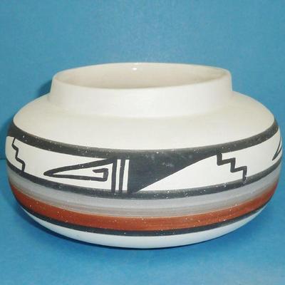 Ute Tribe pottery vase, signed