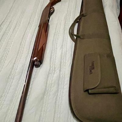 Remington 1187 Premier 12 gauge shotgun. It is in beautiful condition. It does not show any signs of being fired 