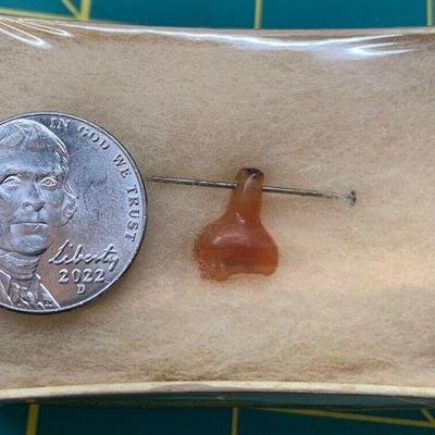 https://www.agesagoestatesales.com/product/hei8036-ancient-egyptian-agate-pendant-from-about-1500-b-c-/1065
