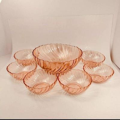 https://www.agesagoestatesales.com/product/hei8030-arcoroc-rosaline-pink-swirled-7-piece-salad-set/1057
