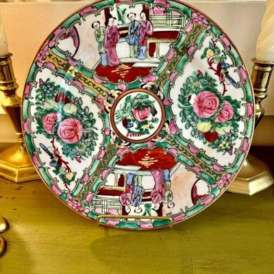 Antique Asian Chinese Famille Rose Medalion Hand Painted Porcelain Plate 10.5"