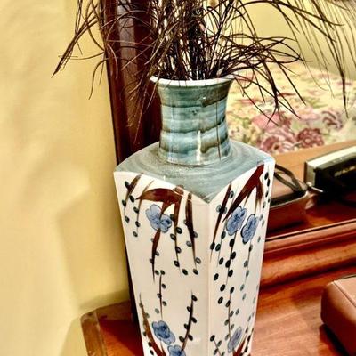 vase & Peacock Feathers
