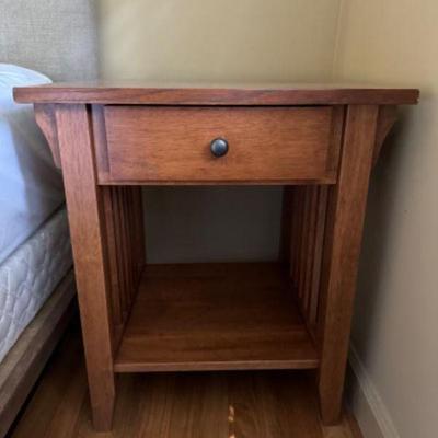 Mission Style 1-Drawer Nightstand	