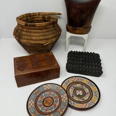 Multicultural Collection: African Headrest, Peruvian Plates & More	