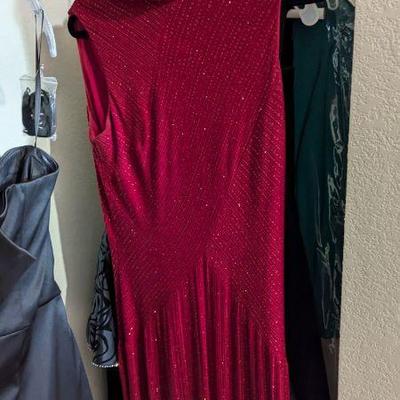 Women's evening wear