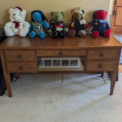 Beautiful desk