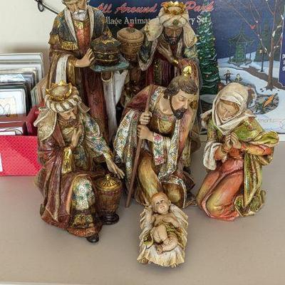 Joseph's Studio 6 piece nativity set includes holy family and 3 kings