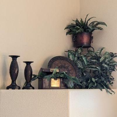 Large decor