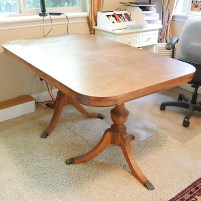 Extendable Double Pedestal Table