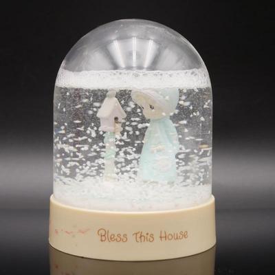 Precious Moments 1983 "Bless This House" Snow Globe