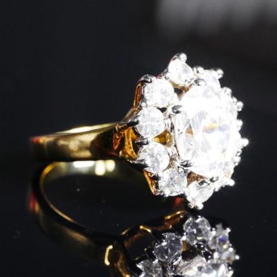 18K GF Faceted Multistone Halo Ring Size 7