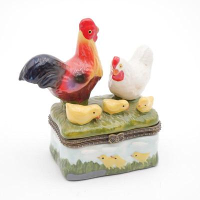 Ceramic Trinket Box w/ Rooster, Chicken, 3 Chicks & 2 Trinkets Included
