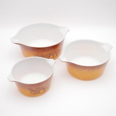 Vintage Pyrex Old Orchard Nesting Casserole Dishes w/Lids (Set of 3)