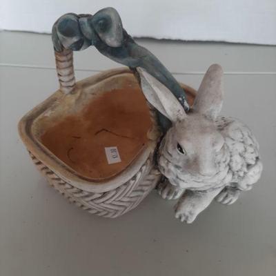 Small planter with rabbit