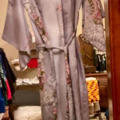 Floral bath robe