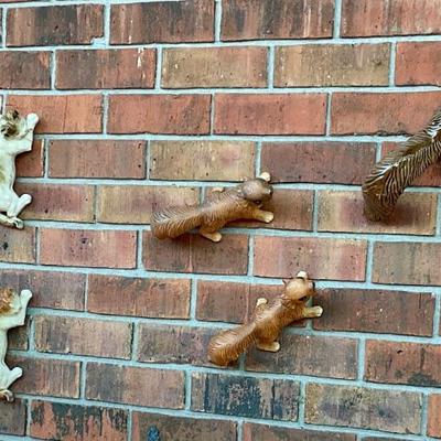 Wall hangers