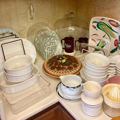Corning ware
PIE DISH PULLED BY ESTATE