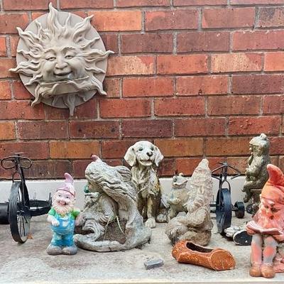 Garden knomes