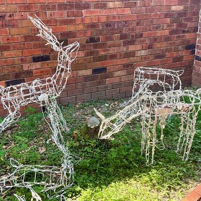 Yard decorations lighted