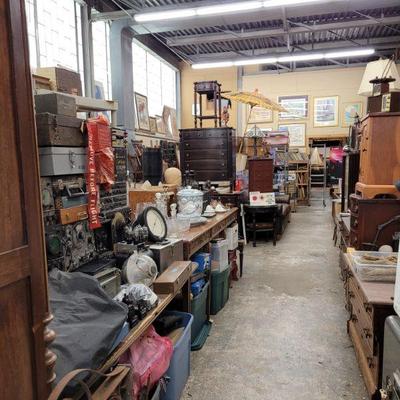 Estate sale photo