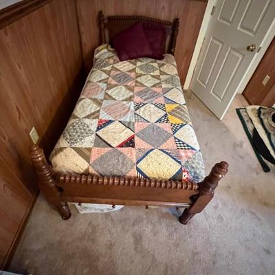 19th century twin bed