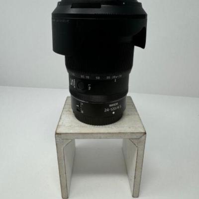 Nikkor Z 24-120mm F/4 S 72 | Est. $1,100	