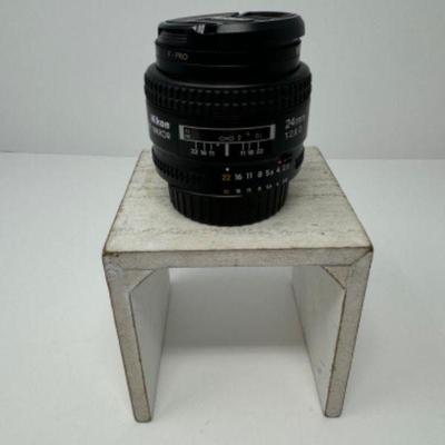 Nikon AF Nikkor 24mm + B&W 52 UV Haze MRC Filter