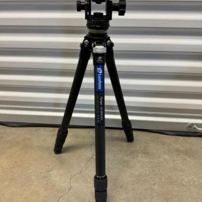 Leofoto Ranger LS 284 CEX | Est. $400	