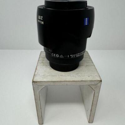 Zeiss Distagon Milvus 35mm | Est. $1,200