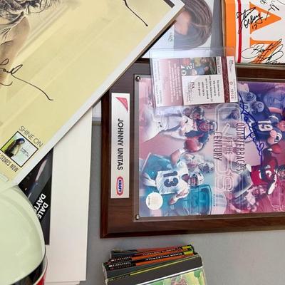 Johnny Unitas signed with COA
