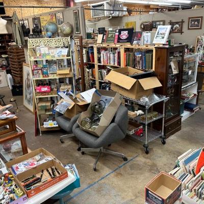 Estate sale photo
