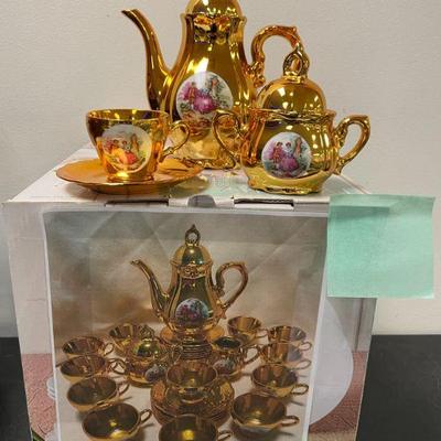 Gilt Tea Set