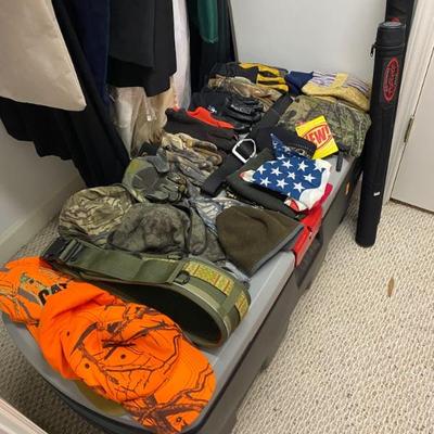 hunting gloves and hats