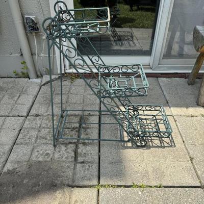 Vintage foldingmetal plant stand. 