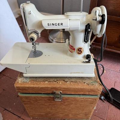 Small vintage swing machine