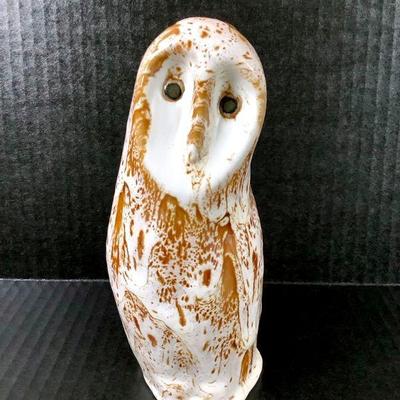 LIGR219 Mid Century Ceramic Owl Figure	Pigeon Forge TN pottery.
