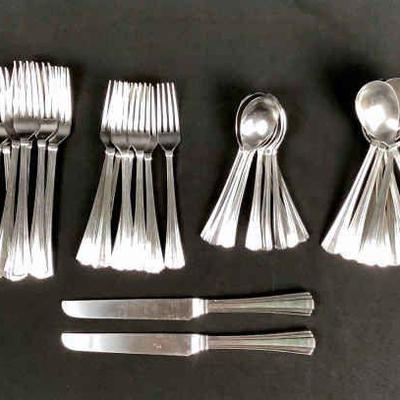 BIGA228 Stainless Flatware Set	Unknown brand Silverware Set. 
