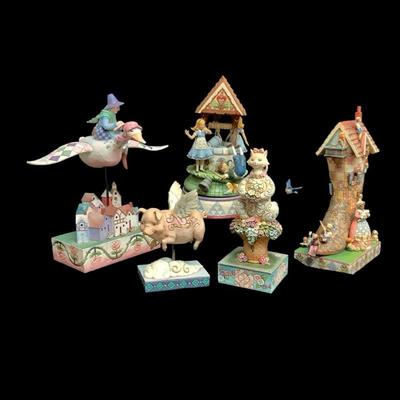 DEJE323 Jim Shore Fairy Tale Collection	Jack & Jill is a music box. 
