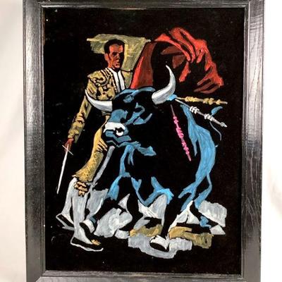 BEDO233 Vintage Mexican Bullfighter Black Velvet Jewelry Cabinet	Bullfighter black velvet painting made into a jewelry cabinet. 
