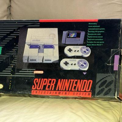 Super Nintendo Entertainment System Box With Instruction Poster

