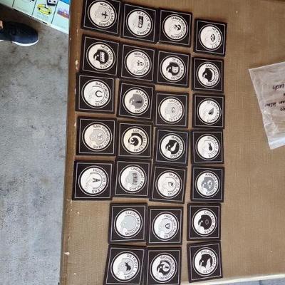 Set of all classic teams, being sold as set. 