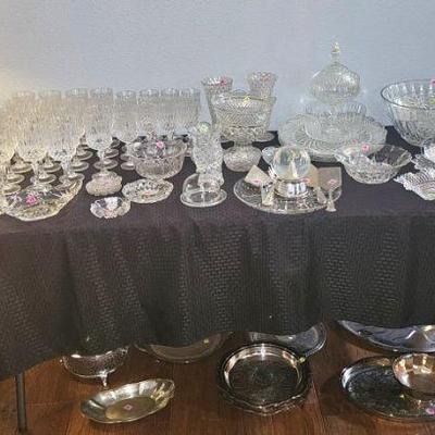 Many crystal and glass items
