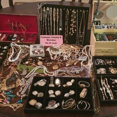 Costume jewelry $1 each...some still for sale
