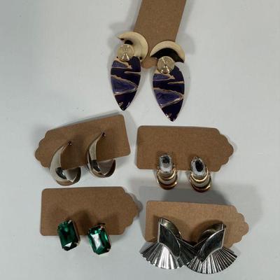 Costume earrings