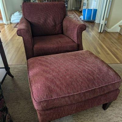 Baker Chair & Recliner