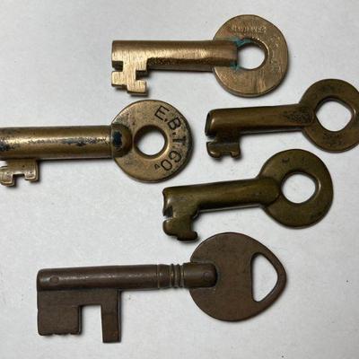 Lot of 5 Brass Railroad R.R. Padlock Keys Southern Pacific + Adlake +