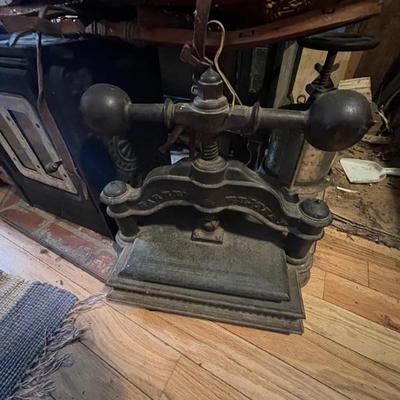 Estate sale photo