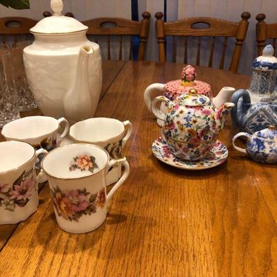 Tea Pots and Cups